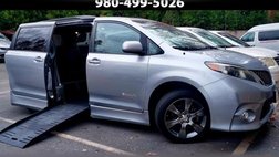 2011 Toyota Sienna SE 8-Passenger