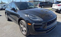 2022 Porsche Macan Base