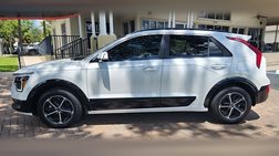 2025 Kia Niro SX