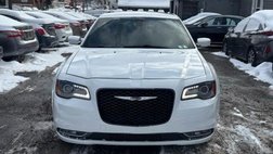 2017 Chrysler 300 S