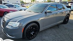 2018 Chrysler 300 Touring