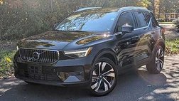 2023 Volvo XC40 B5 Plus Bright Theme