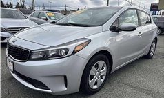 2017 Kia Forte5 LX