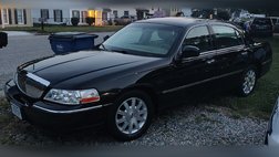 2011 Lincoln Town Car Signature Limited