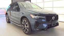 2025 Volvo XC60 B5 Ultra Dark Theme