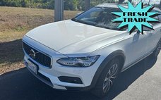 2022 Volvo V90 Cross Country B6