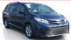 2020 Toyota Sienna LE Auto Access Seat