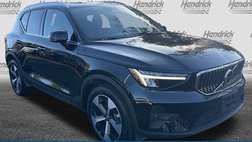 2025 Volvo XC40 B5 Plus Bright Theme