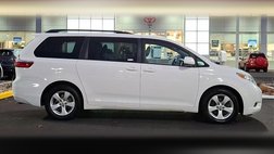 2017 Toyota Sienna LE