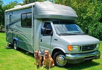 2004 Ford E-Series Van 
