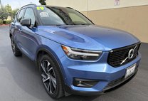 2019 Volvo XC40 T4 R-Design