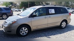 2010 Toyota Sienna LE 8-Passenger