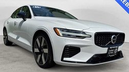 2024 Volvo S60 Recharge T8 Ultimate Dark Theme