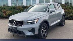 2025 Volvo XC40 B5 Core Bright Theme