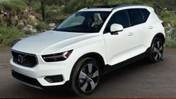 2020 Volvo XC40 T5 Momentum