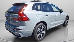 2025 Volvo XC60 B5 Plus Dark Theme