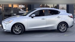2019 Toyota Yaris XLE