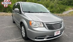 2016 Chrysler Town and Country Touring