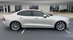2020 Volvo S60 T5 Momentum
