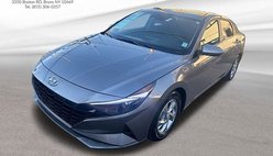 2023 Hyundai Elantra SE