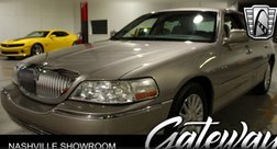 2003 Lincoln Town Car Executive