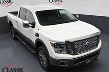 2019 Nissan Titan XD Platinum Reserve