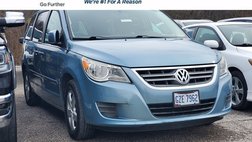 2010 Volkswagen Routan SE