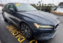 2021 Volvo S60 T5 Momentum
