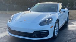 2022 Porsche Panamera 4