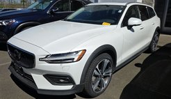 2023 Volvo V60 Cross Country B5 Plus