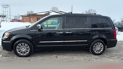 2013 Chrysler Town and Country Touring-L