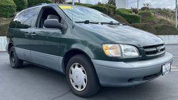 2000 Toyota Sienna LE