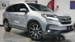 2019 Honda Pilot Touring w/Rear Captain's Chairs