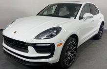 2025 Porsche Macan T