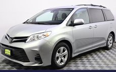 2019 Toyota Sienna LE