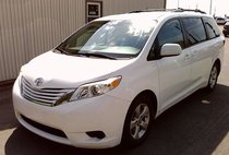 2016 Toyota Sienna LE