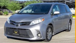 2018 Toyota Sienna XLE