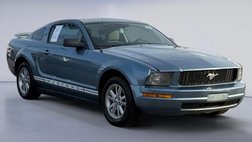 2005 Ford Mustang Deluxe