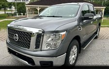 2017 Nissan Titan SV