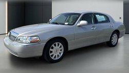 2011 Lincoln Town Car Signature Limited