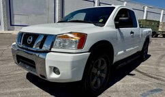 2015 Nissan Titan SV