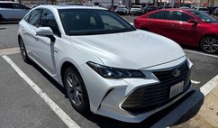 2019 Toyota Avalon Hybrid XLE