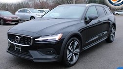 2025 Volvo V60 Cross Country B5 Plus