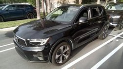 2024 Volvo XC40 B5 Plus Bright Theme