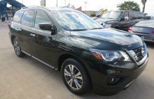 2020 Nissan Pathfinder SV