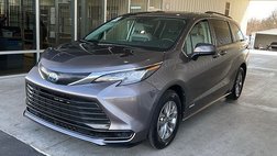2021 Toyota Sienna LE 8-Passenger