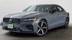 2024 Volvo S60 B5 Core Dark Theme