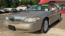 2005 Lincoln Town Car Signature Limited