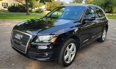 2011 Audi Q5 2.0T quattro Premium Plus
