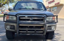 2003 Nissan Pathfinder LE 4WD